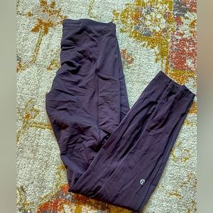 women’s lululemon leggings size 6
